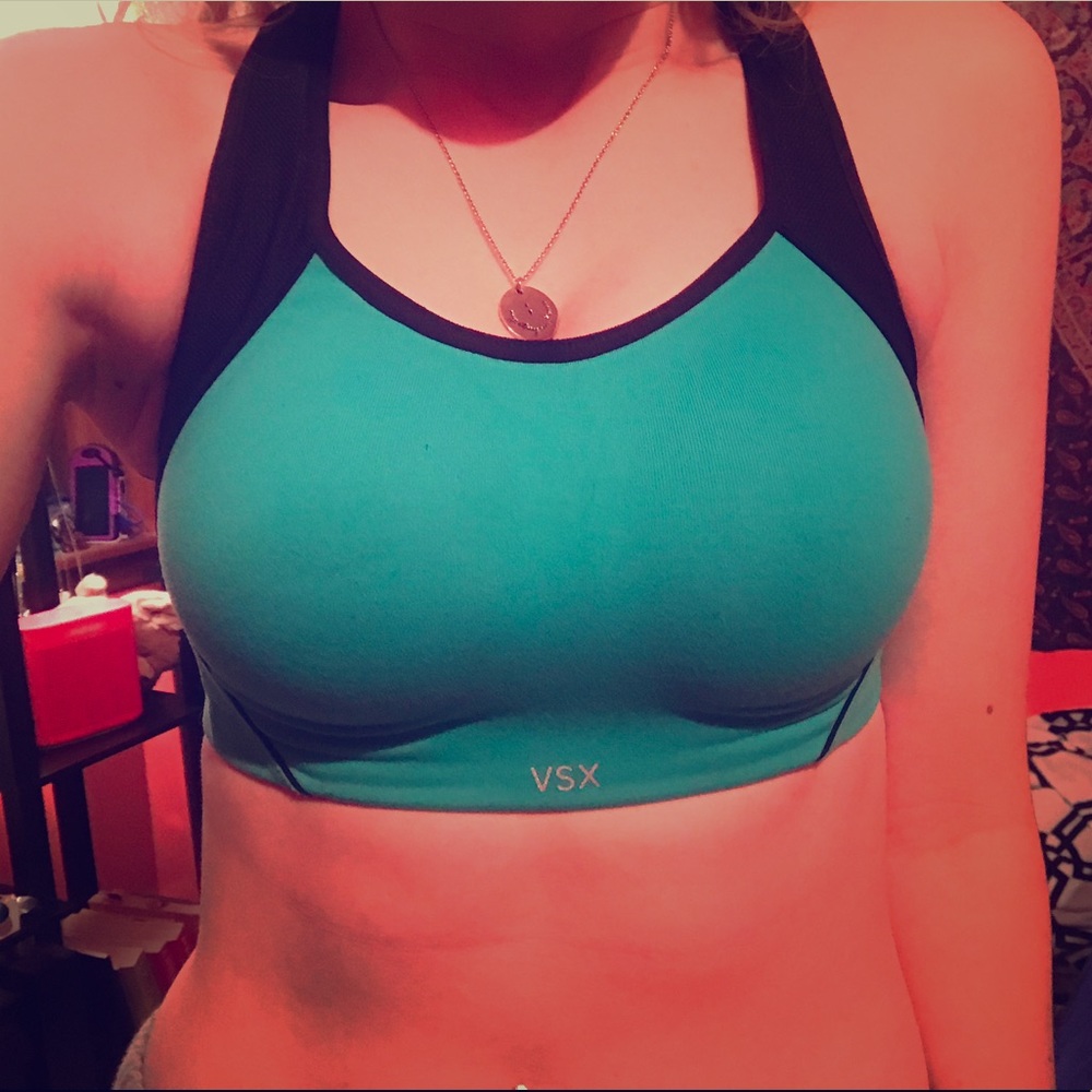 Victoria’s Secret sports bra 32D